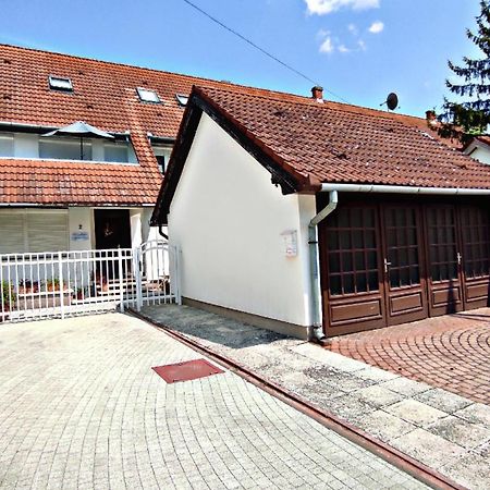 Alea Apartmanok Harkány Exterior foto